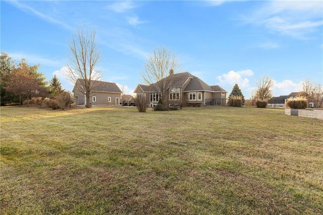 18125 Windsor Drive, Stilwell, KS 66085
