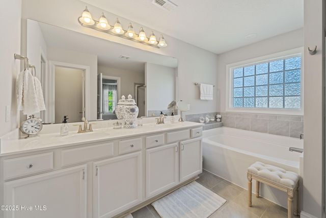 208 Wood House Drive, Jacksonville, NC 28546