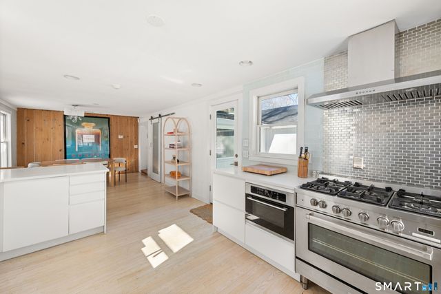 21 Rayfield Road, Westport, CT 06880