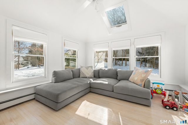 21 Rayfield Road, Westport, CT 06880