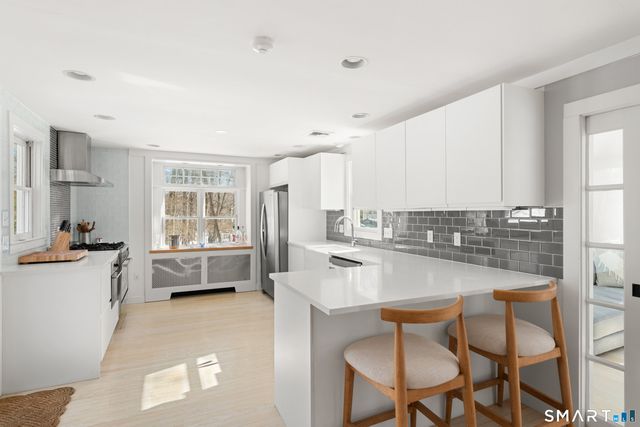 21 Rayfield Road, Westport, CT 06880