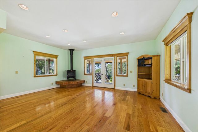 758 Beach Road, Shelter Cove, CA 95589