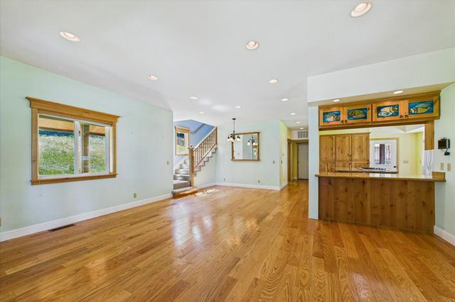 758 Beach Road, Shelter Cove, CA 95589