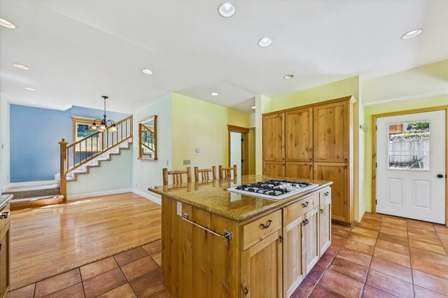 758 Beach Road, Shelter Cove, CA 95589