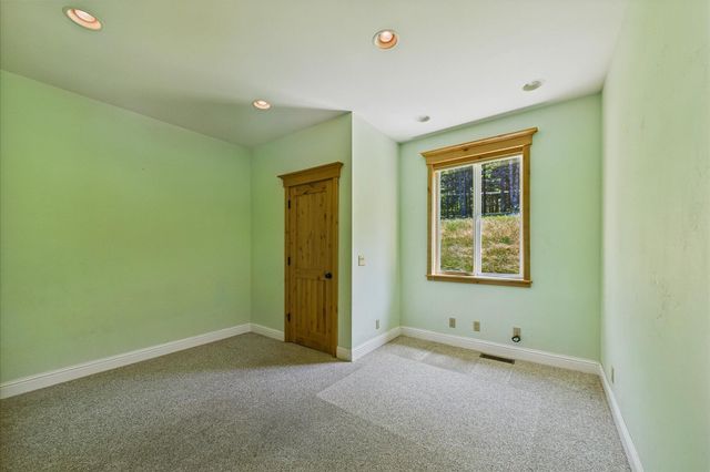 758 Beach Road, Shelter Cove, CA 95589