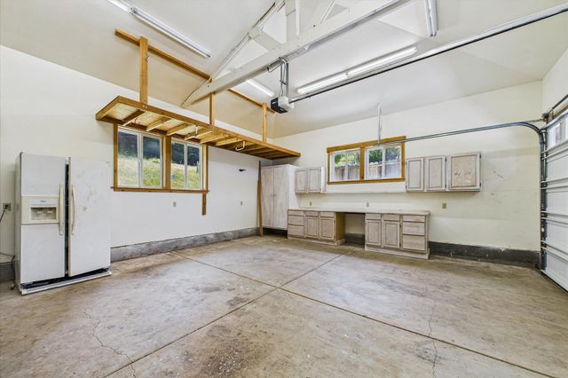 758 Beach Road, Shelter Cove, CA 95589