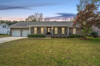 1561 Montclair Street, Charleston, SC 29407