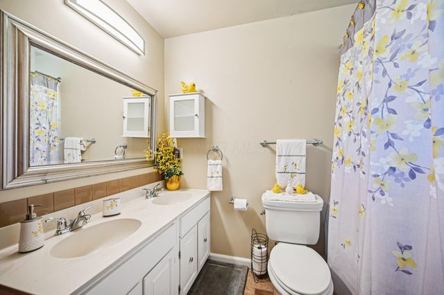 1800 Lakehill Court, Columbus, OH 43229