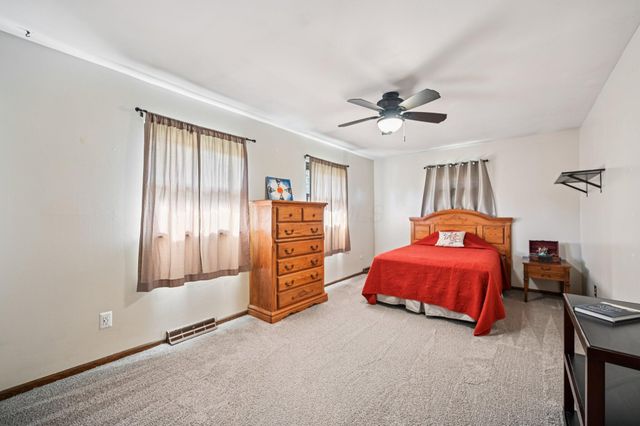 1800 Lakehill Court, Columbus, OH 43229