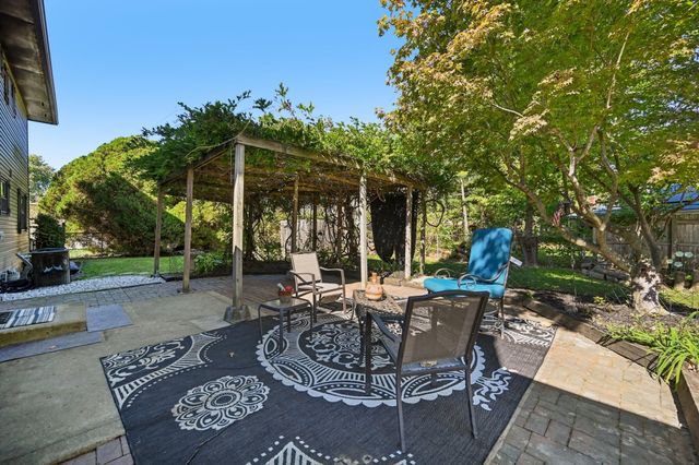 1800 Lakehill Court, Columbus, OH 43229