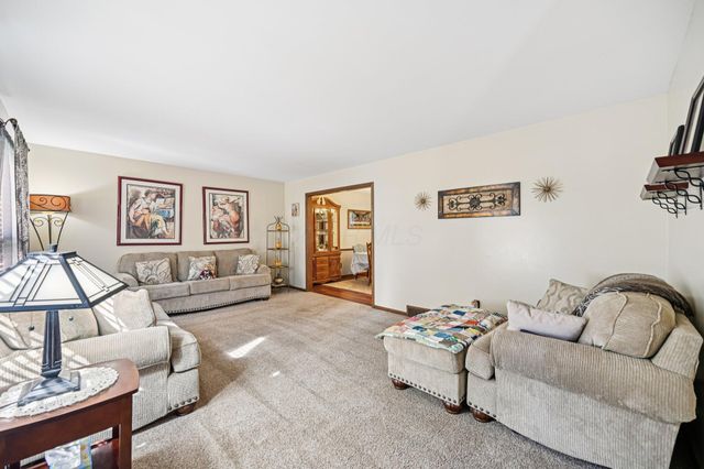 1800 Lakehill Court, Columbus, OH 43229