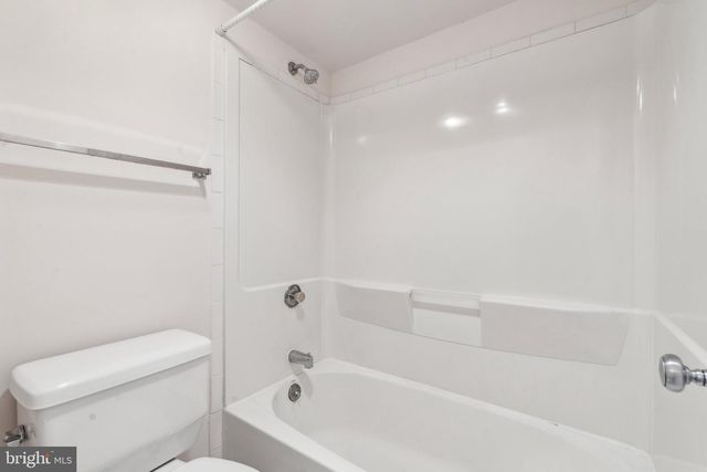 8340 GREENSBORO DR #401, Mclean, VA 22102