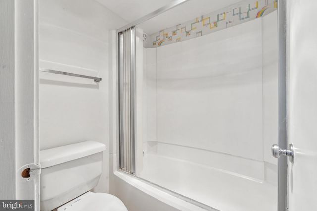 8340 GREENSBORO DR #401, Mclean, VA 22102