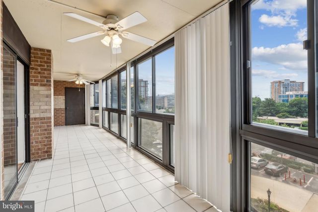 8340 GREENSBORO DR #401, Mclean, VA 22102