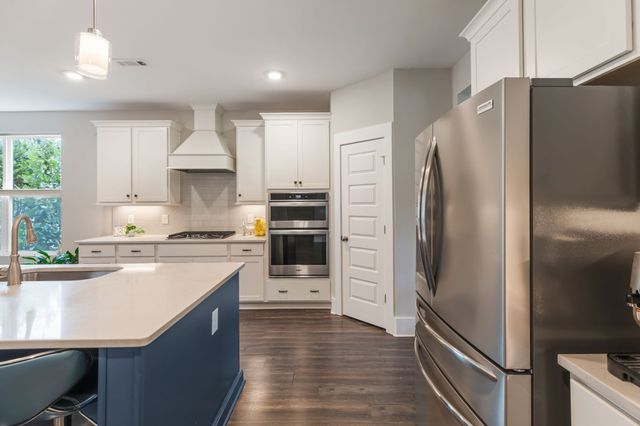 1024 Nave Ct, Nashville, TN 37214