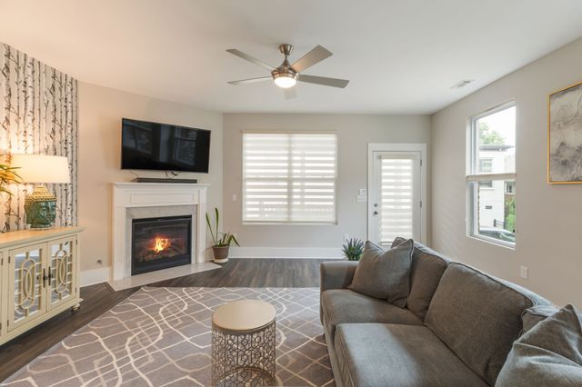 1024 Nave Ct, Nashville, TN 37214