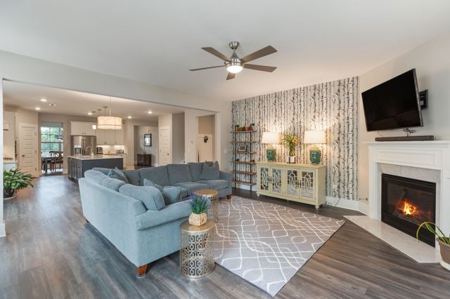 1024 Nave Ct, Nashville, TN 37214
