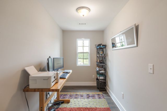 1024 Nave Ct, Nashville, TN 37214