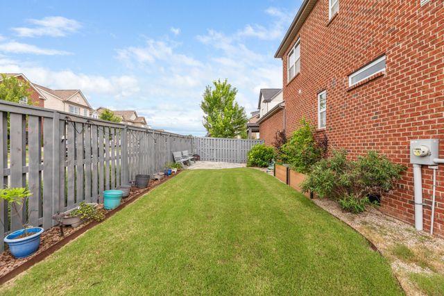 1024 Nave Ct, Nashville, TN 37214