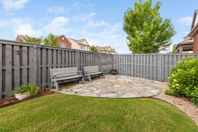 1024 Nave Ct, Nashville, TN 37214