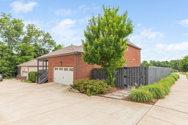 1024 Nave Ct, Nashville, TN 37214