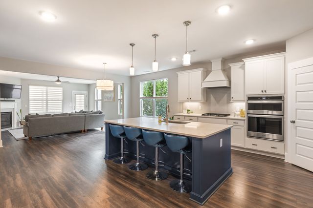 1024 Nave Ct, Nashville, TN 37214