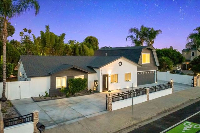 12282 Newport Avenue, North Tustin, CA 92705
