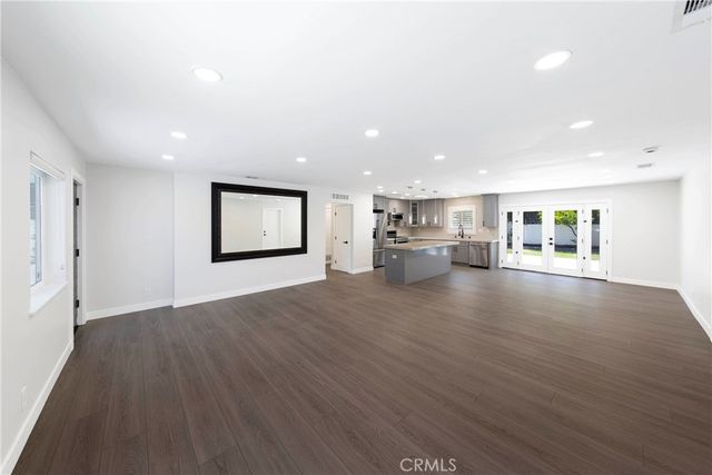 12282 Newport Avenue, North Tustin, CA 92705