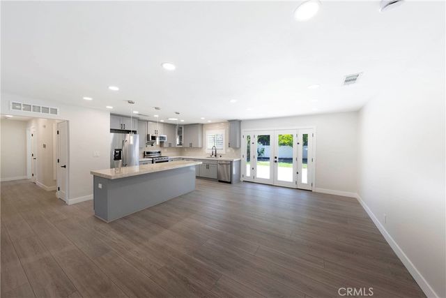 12282 Newport Avenue, North Tustin, CA 92705