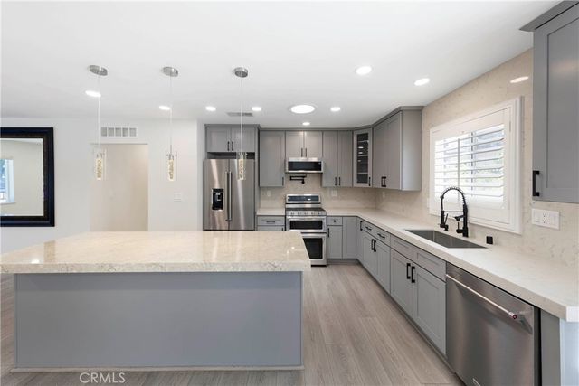 12282 Newport Avenue, North Tustin, CA 92705
