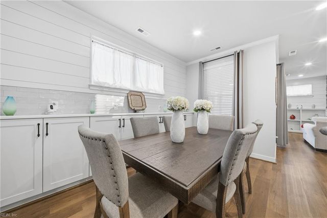 238 Hessian LOOP, Chesapeake, VA 23322