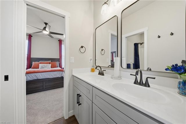 238 Hessian LOOP, Chesapeake, VA 23322