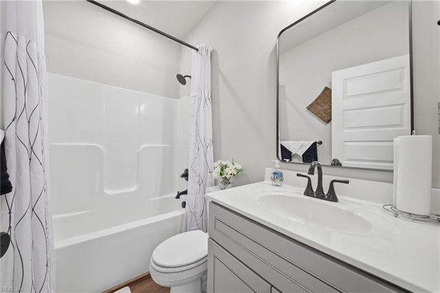 238 Hessian LOOP, Chesapeake, VA 23322