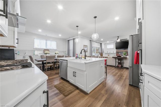 238 Hessian LOOP, Chesapeake, VA 23322