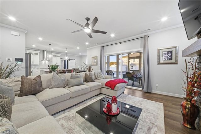 238 Hessian LOOP, Chesapeake, VA 23322