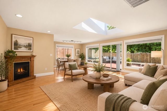 1012 179th Place NE, Bellevue, WA 98008