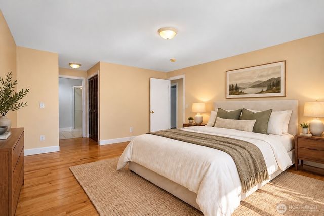 1012 179th Place NE, Bellevue, WA 98008