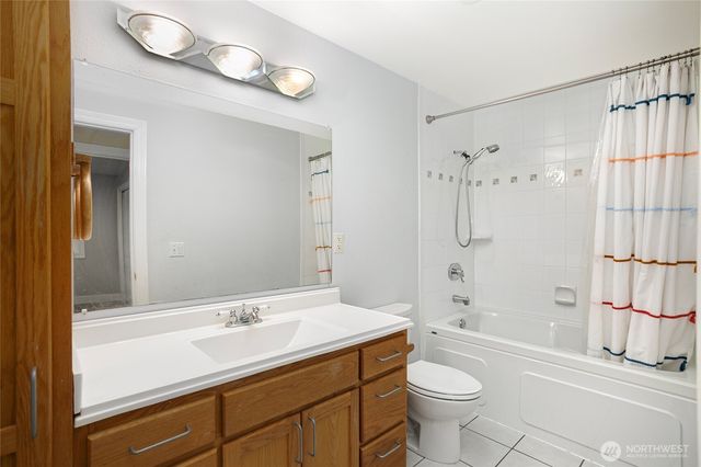 1012 179th Place NE, Bellevue, WA 98008