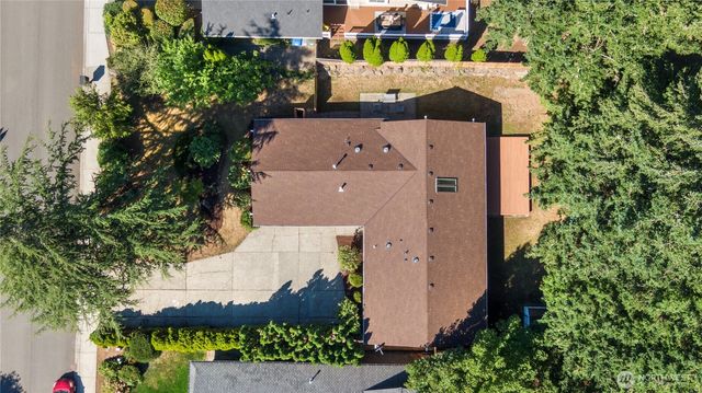 1012 179th Place NE, Bellevue, WA 98008