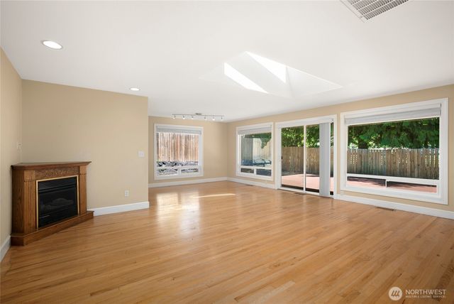 1012 179th Place NE, Bellevue, WA 98008