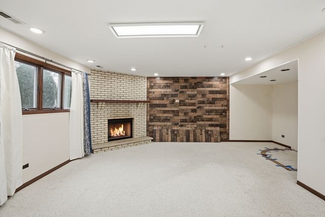 7221 W 154th Street, Orland Park, IL 60462