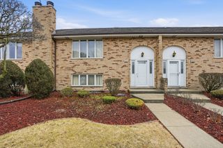 7221 W 154th Street, Orland Park, IL 60462