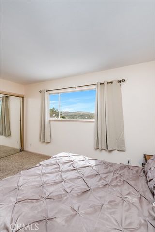 24308 Shrewsbury, West Hills (los Angeles), CA 91307