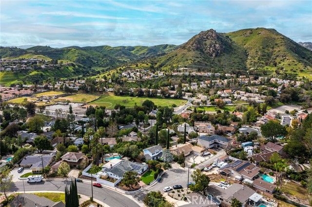 24308 Shrewsbury, West Hills (los Angeles), CA 91307