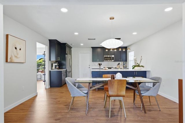 6519 WATERFORD CIRCLE, Sarasota, FL 34238