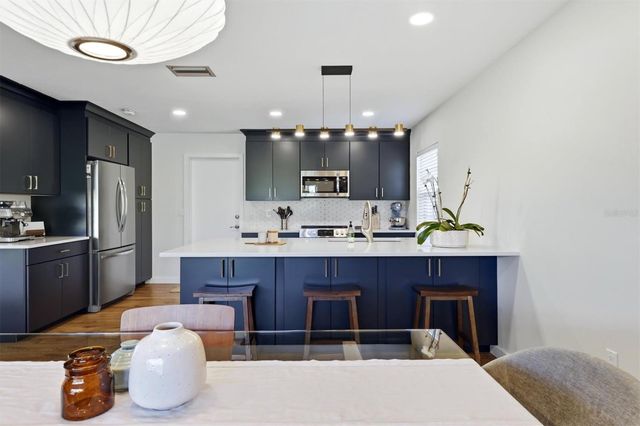 6519 WATERFORD CIRCLE, Sarasota, FL 34238