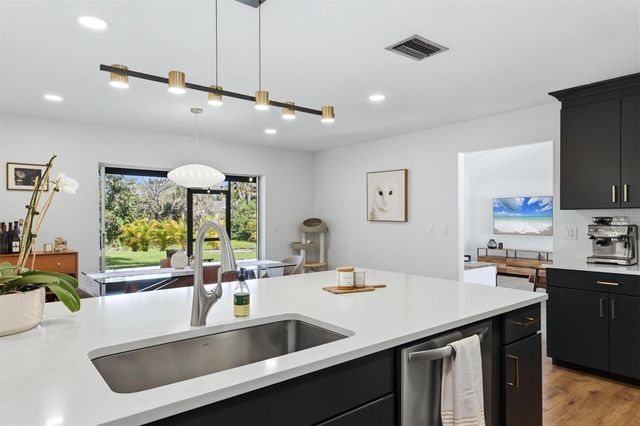 6519 WATERFORD CIRCLE, Sarasota, FL 34238