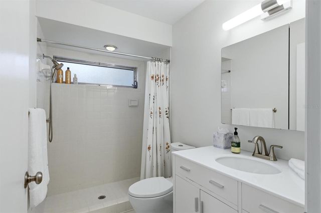 6519 WATERFORD CIRCLE, Sarasota, FL 34238