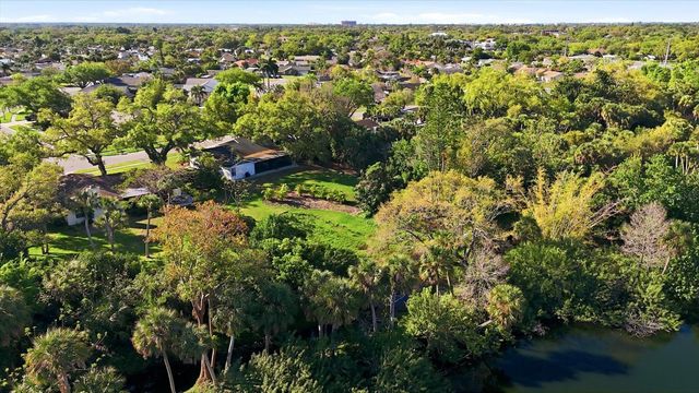 6519 WATERFORD CIRCLE, Sarasota, FL 34238