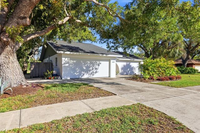 6519 WATERFORD CIRCLE, Sarasota, FL 34238